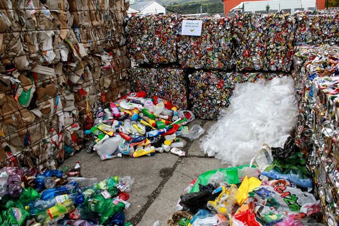 Život s vlastnými odpadmi... alebo koniec recyklácie na obzore