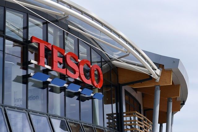 Tesco zavedie technológiu, ktorá spracuje aj doteraz nerecyklovateľné plasty