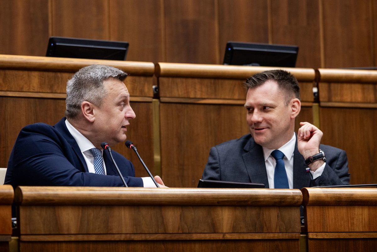 Skončil šéf Envirofondu aj top úradník na ministerstve. Sumarizujeme prvé zmeny po Tarabovi 