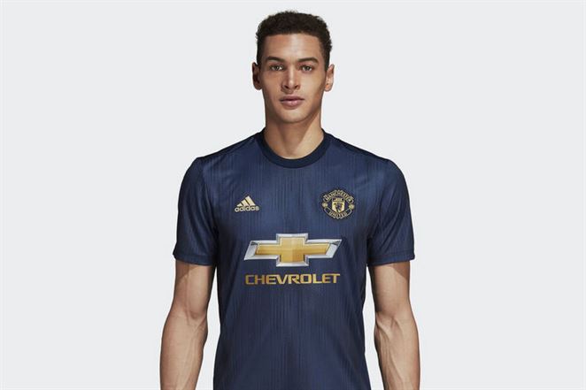 Manchester United bude hrať v dresoch z plastového odpadu