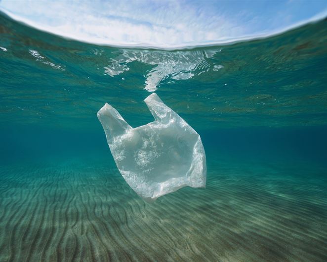 Takmer tretina plastov exportovaných na recykláciu do Ázie sa v skutočnosti nerecykluje