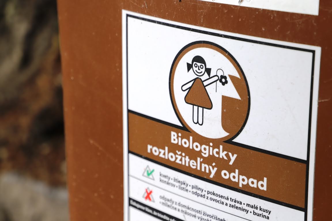 Kvalitu vytriedeného kuchynského bioodpadu v Rimavskej Sobote znižuje nevhodný odpad