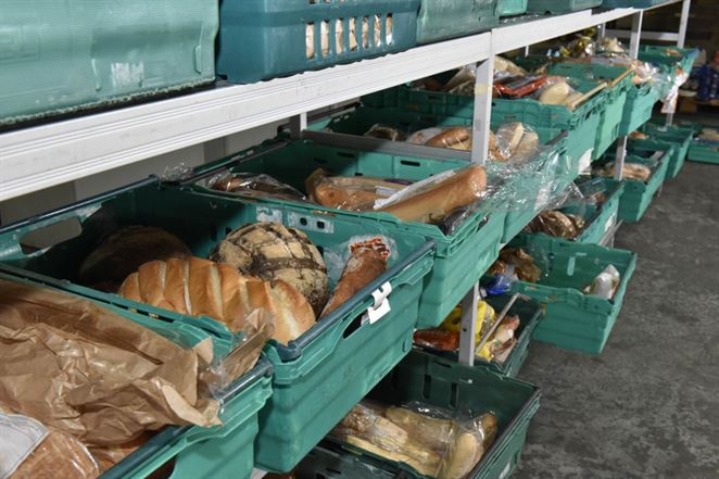 Vo Veľkej Británii otvorili supermarket s potravinami po záruke