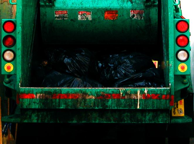 Maďarsko chce zoštátniť komunálne služby a energiu