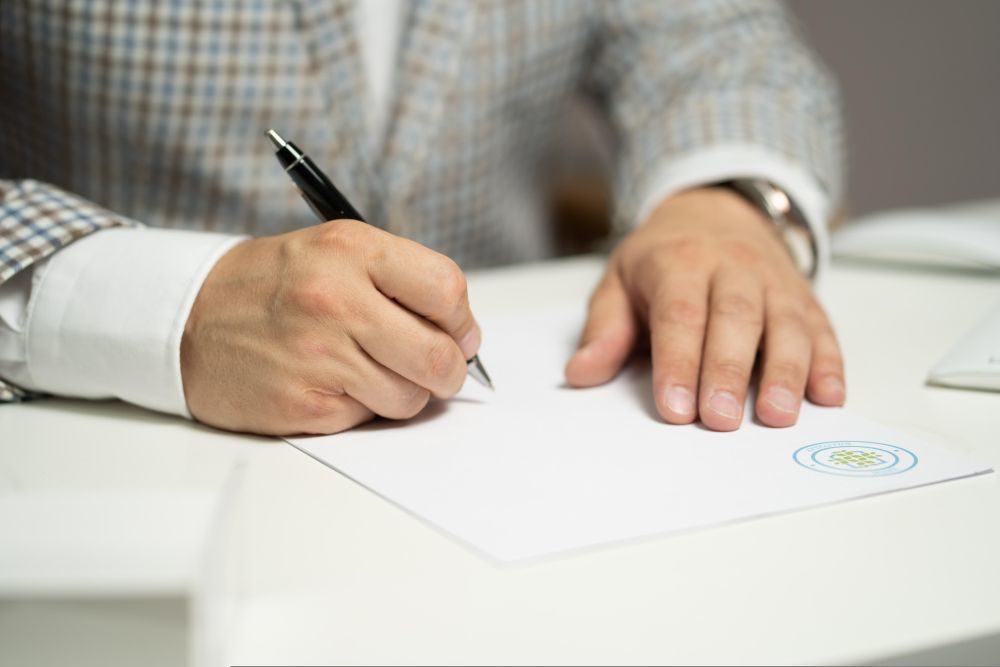 Spoločný krok pre udržateľnú budúcnosť: ZMOS a KC OBALY podpísali Memorandum o spolupráci