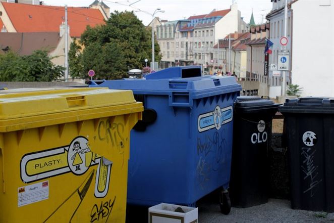 OLO chce triediť plasty a papier externe