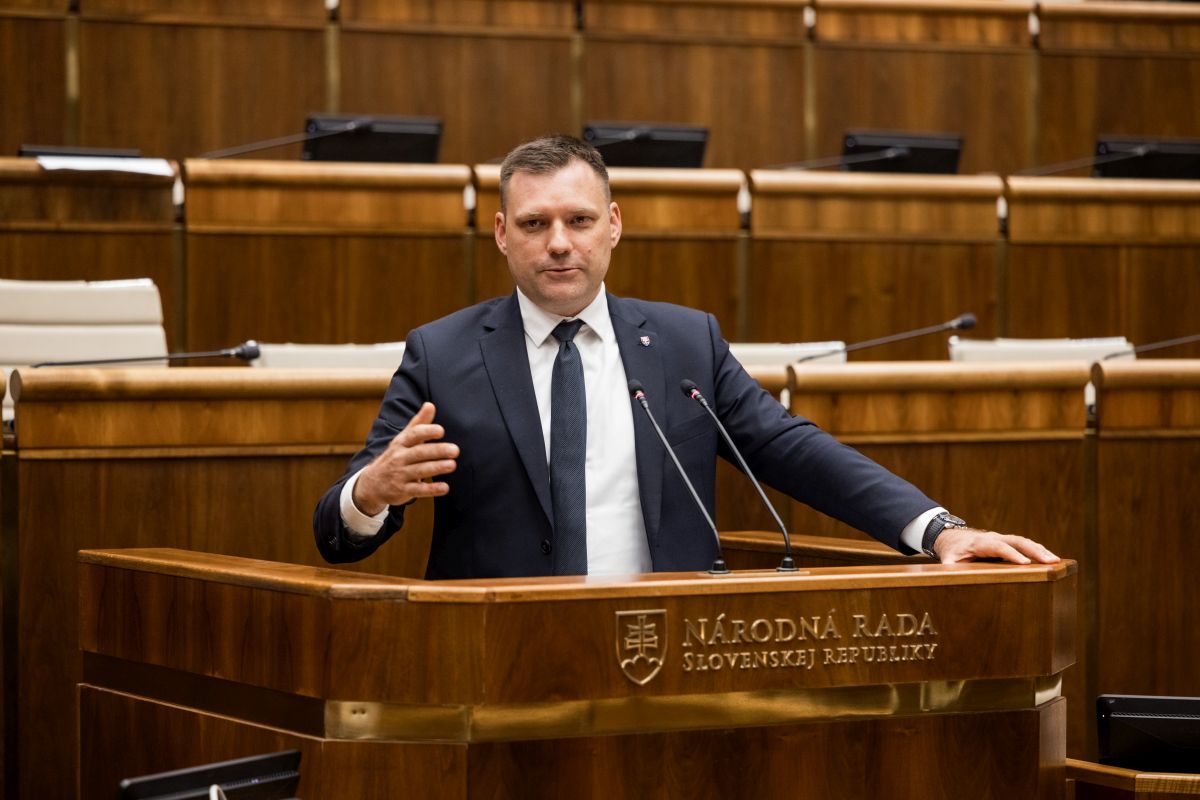 Taraba oživuje Budajovu tému. Chce regulovať výdavky OZV, kontrolné mechanizmy však nevyužíva