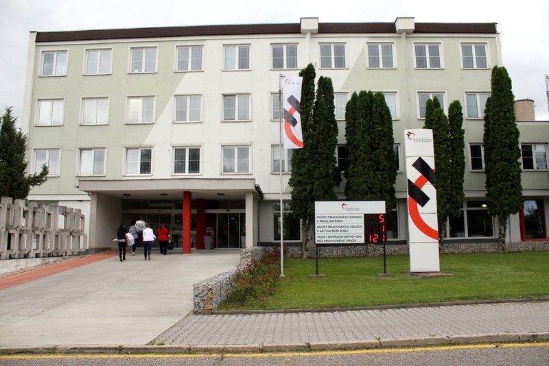 Skupina CRH dokončila kúpu spoločností Holcim v rámci klastra North Danube