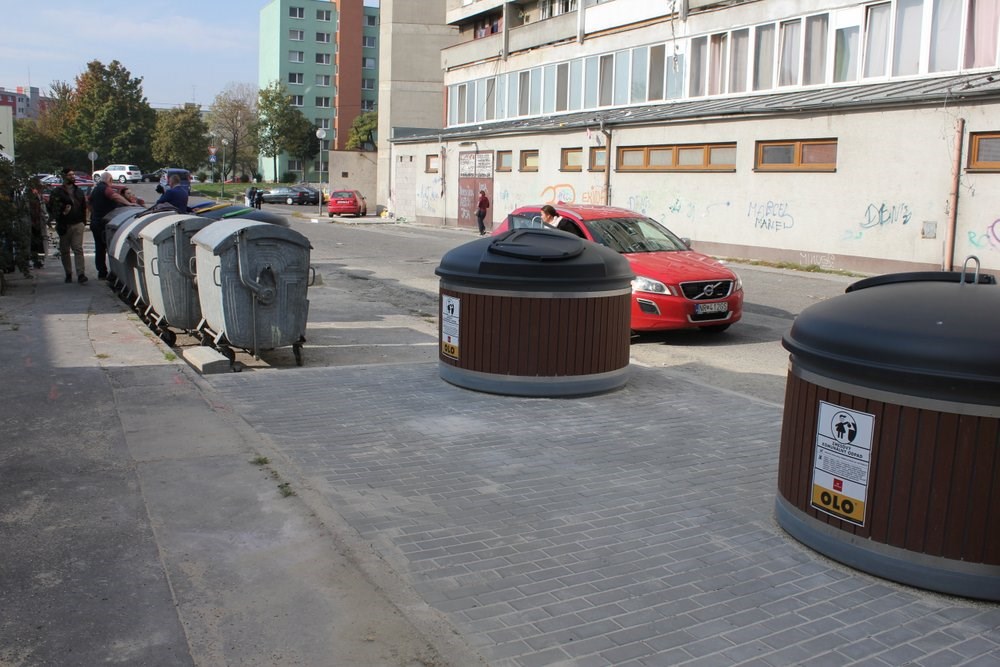 polopodzemné kontajnery